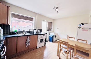 Abbey Bridge, Lenton, Nottingham - Image 3